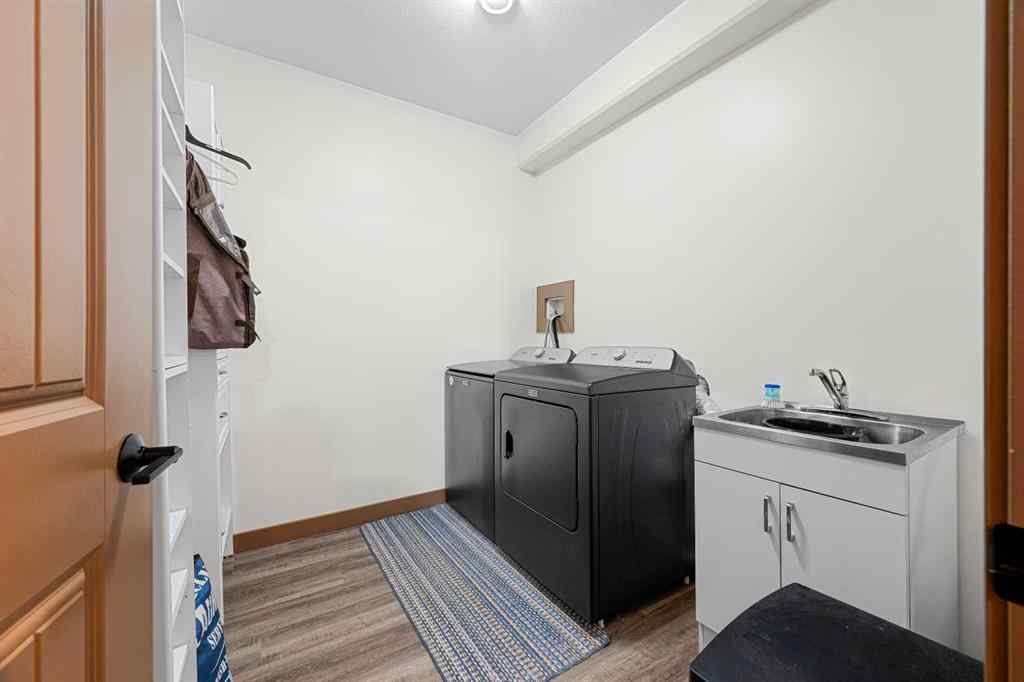 MLS® A2256773 - 4104 34 Street  in Aurora Lloydminster, Residential