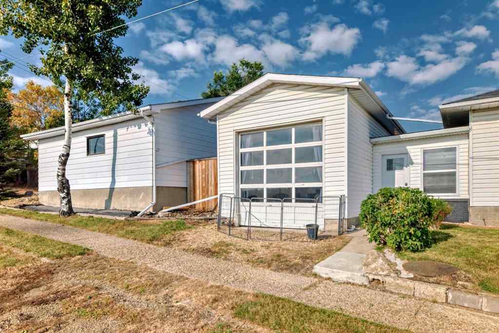 MLS® A2256774 - 5001 44 Ave   in Central Ponoka Ponoka, Residential