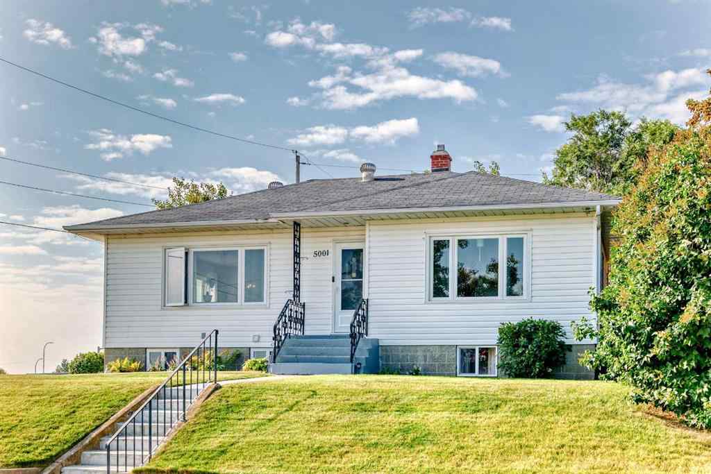 MLS® A2256774 - 5001 44 Ave   in Central Ponoka Ponoka, Residential