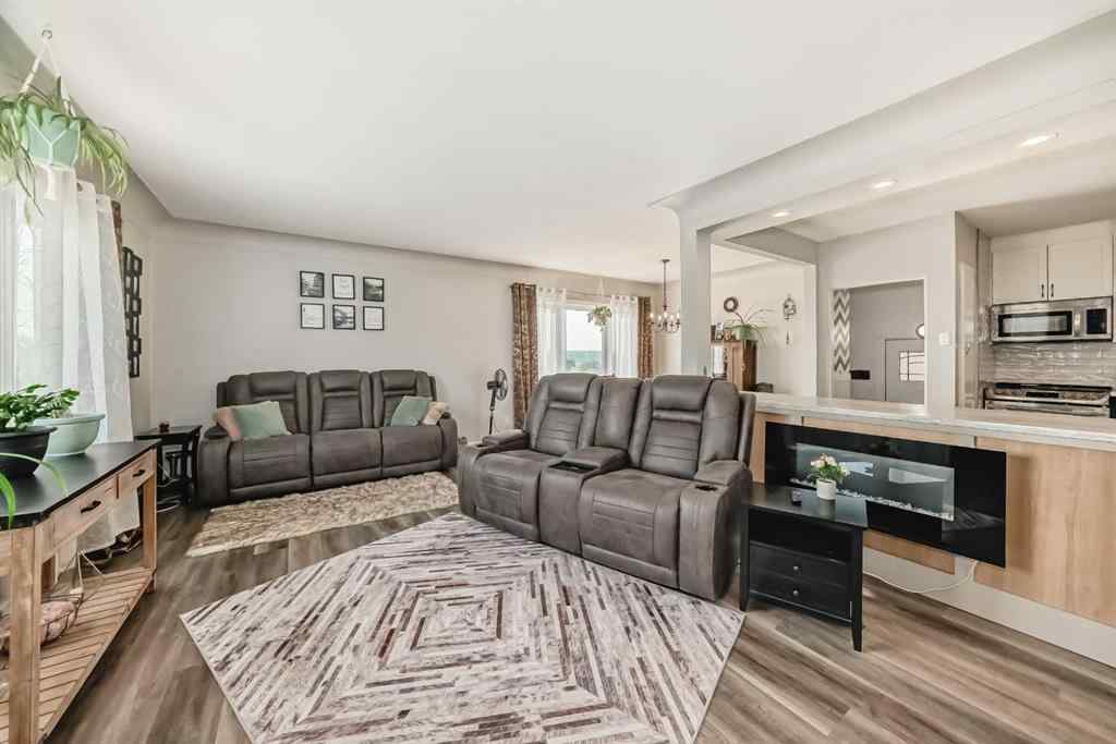 MLS® A2256774 - 5001 44 Ave   in Central Ponoka Ponoka, Residential