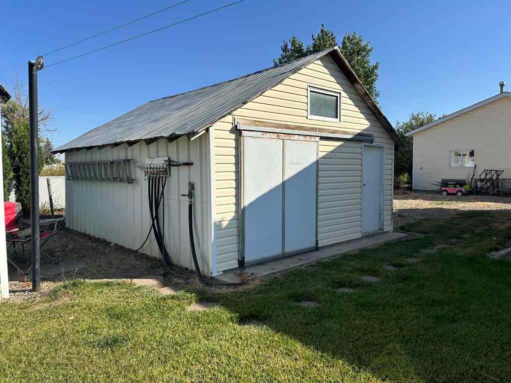 MLS® A2256775 - 202 James Avenue  in NONE Taber, Residential