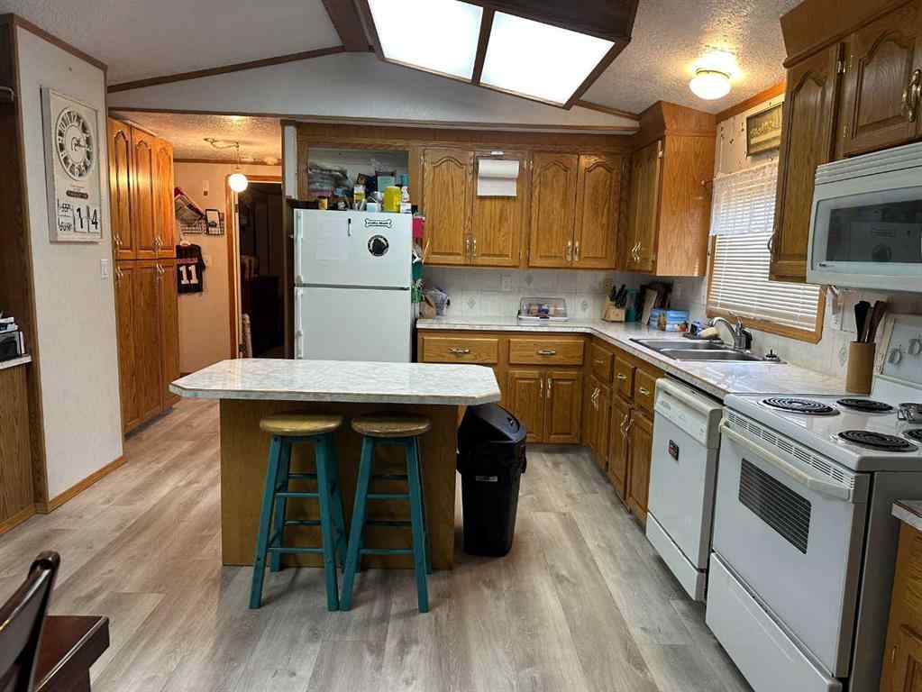 MLS® A2256775 - 202 James Avenue  in NONE Taber, Residential