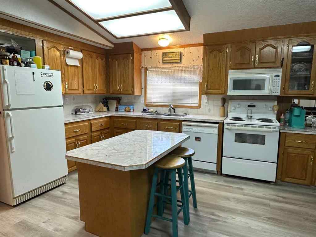 MLS® A2256775 - 202 James Avenue  in NONE Taber, Residential