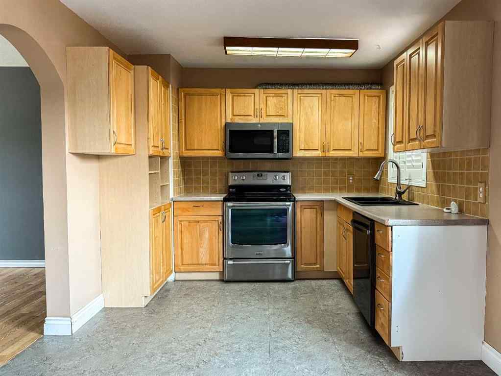 MLS® A2256781 - Unit #30 441 Switzer Drive  in Hardisty Hinton, Residential