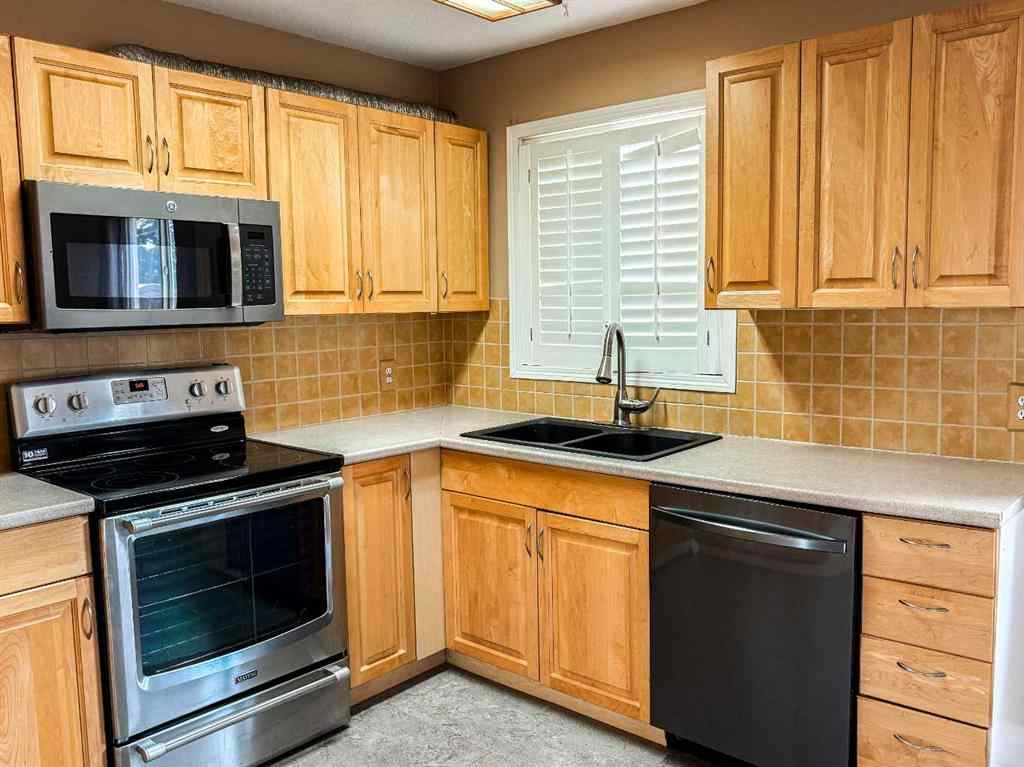 MLS® A2256781 - Unit #30 441 Switzer Drive  in Hardisty Hinton, Residential