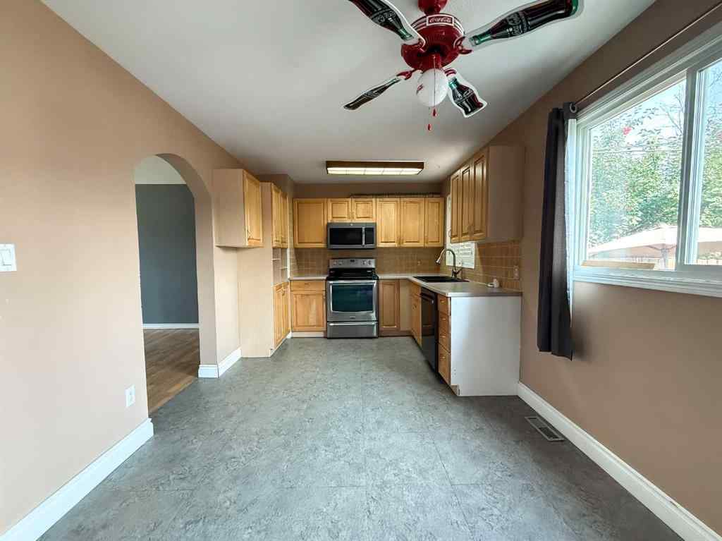 MLS® A2256781 - Unit #30 441 Switzer Drive  in Hardisty Hinton, Residential
