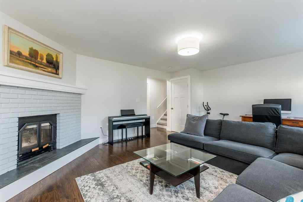 MLS® A2256786 - 9505 63 Avenue  in Country Club Estates Grande Prairie, Residential