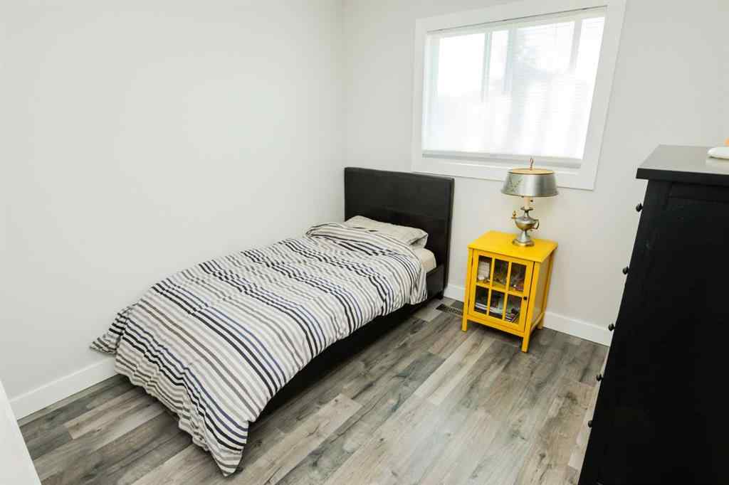 MLS® A2256786 - 9505 63 Avenue  in Country Club Estates Grande Prairie, Residential