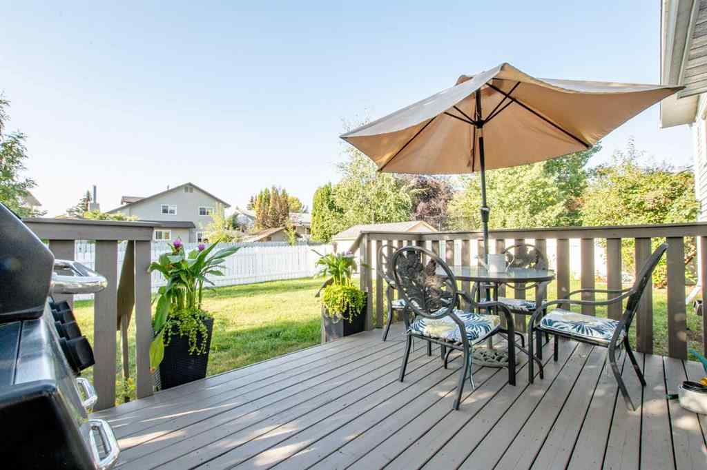 MLS® A2256786 - 9505 63 Avenue  in Country Club Estates Grande Prairie, Residential