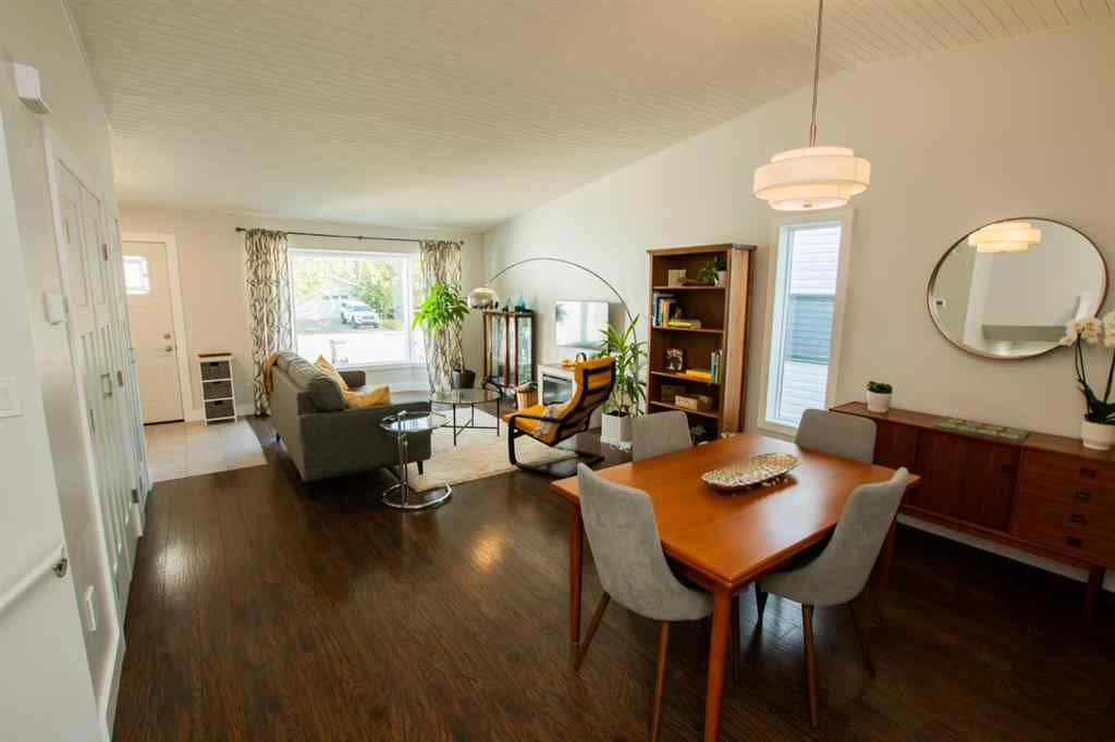 MLS® A2256786 - 9505 63 Avenue  in Country Club Estates Grande Prairie, Residential
