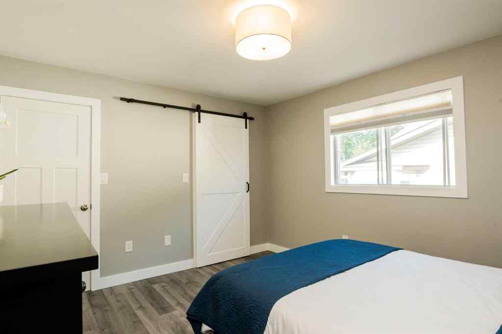 MLS® A2256786 - 9505 63 Avenue  in Country Club Estates Grande Prairie, Residential