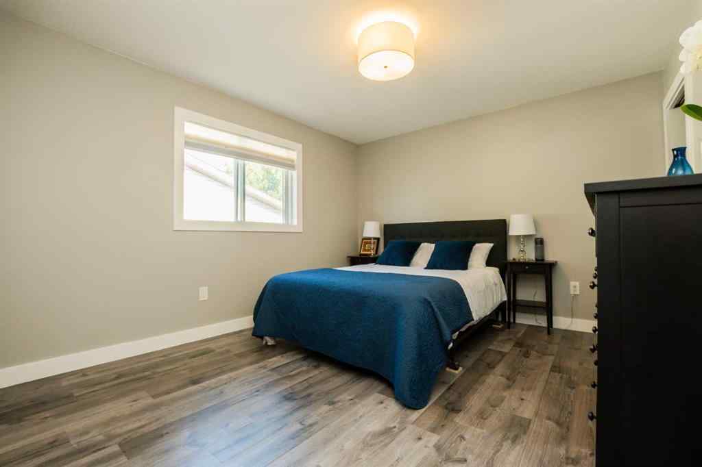 MLS® A2256786 - 9505 63 Avenue  in Country Club Estates Grande Prairie, Residential