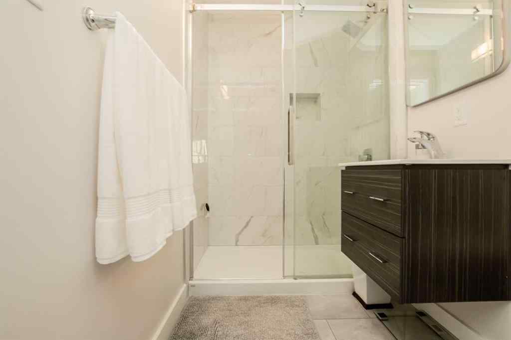 MLS® A2256786 - 9505 63 Avenue  in Country Club Estates Grande Prairie, Residential