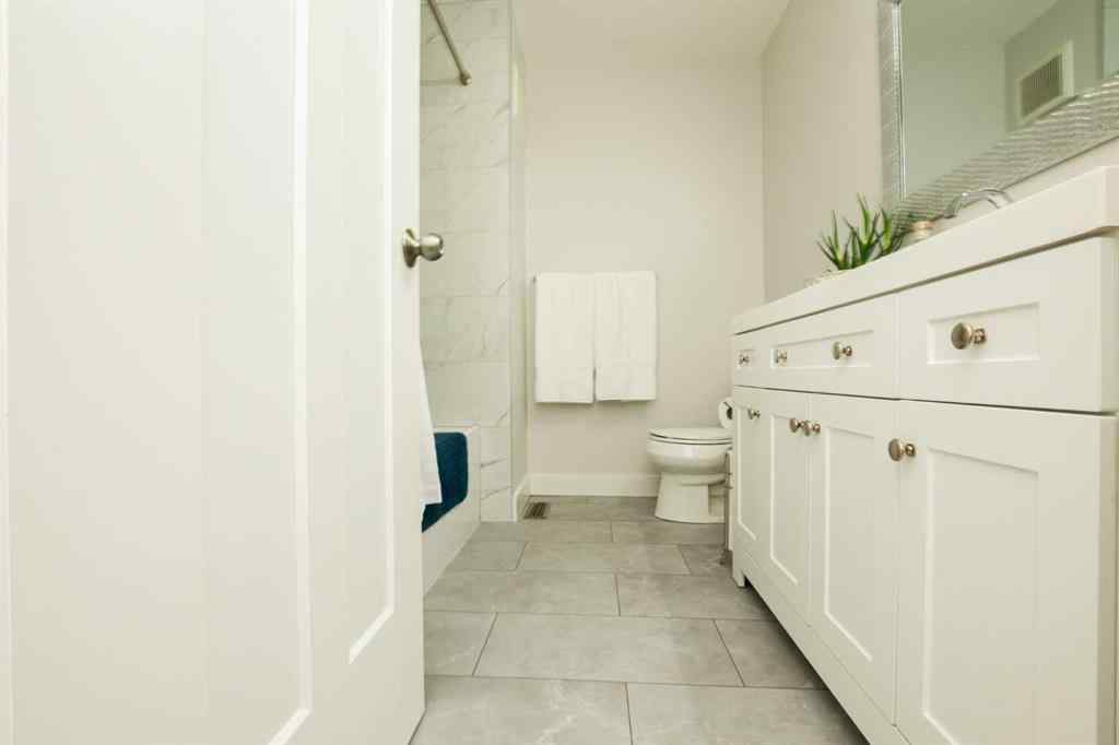 MLS® A2256786 - 9505 63 Avenue  in Country Club Estates Grande Prairie, Residential