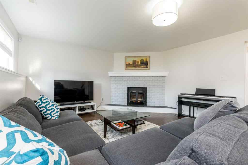 MLS® A2256786 - 9505 63 Avenue  in Country Club Estates Grande Prairie, Residential