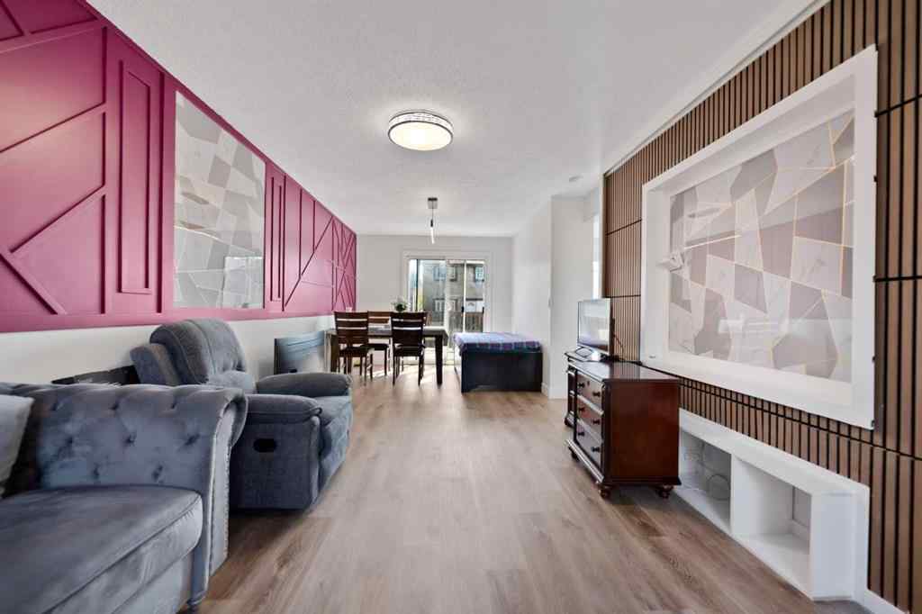 MLS® A2256787 - 40 Pinecliff Close NE in Pineridge Calgary, Residential