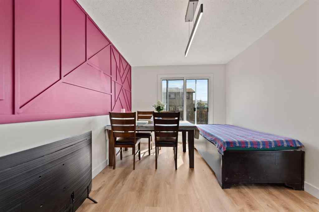 MLS® A2256787 - 40 Pinecliff Close NE in Pineridge Calgary, Residential
