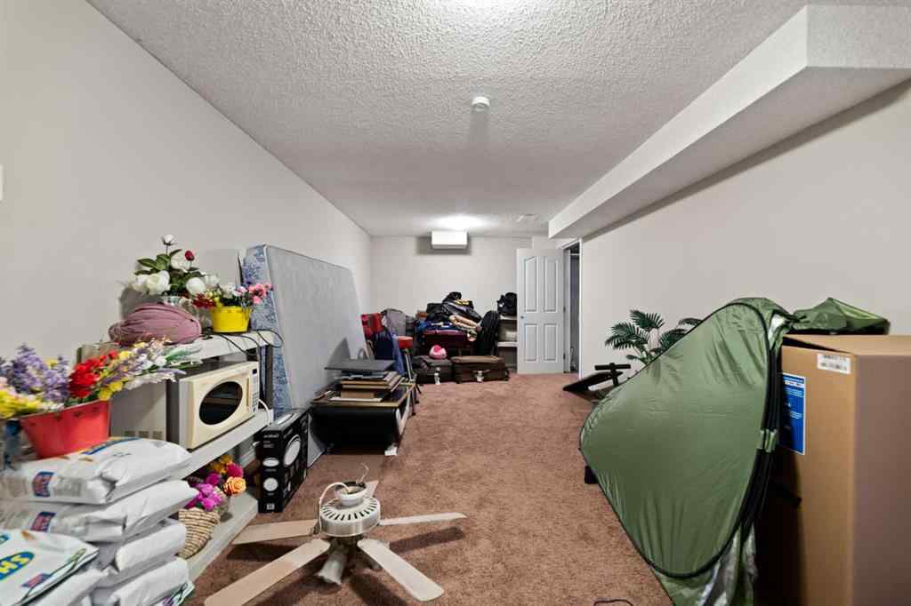MLS® A2256787 - 40 Pinecliff Close NE in Pineridge Calgary, Residential