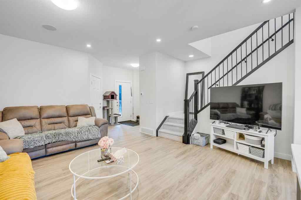 MLS® A2256790 - 28 Midtown Close SW in Midtown Airdrie, Residential