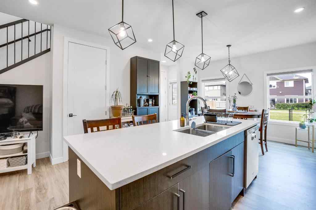 MLS® A2256790 - 28 Midtown Close SW in Midtown Airdrie, Residential