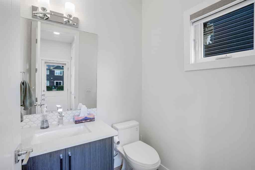 MLS® A2256790 - 28 Midtown Close SW in Midtown Airdrie, Residential