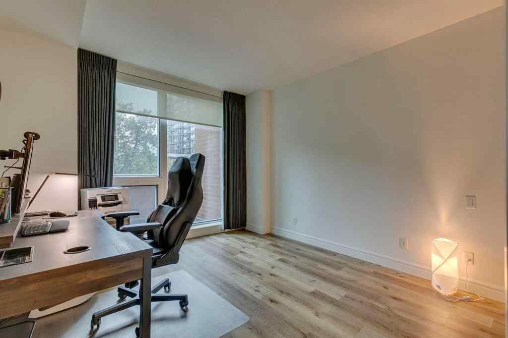 MLS® A2256795 - Unit #207 817 15 Avenue SW in Beltline Calgary, Residential
