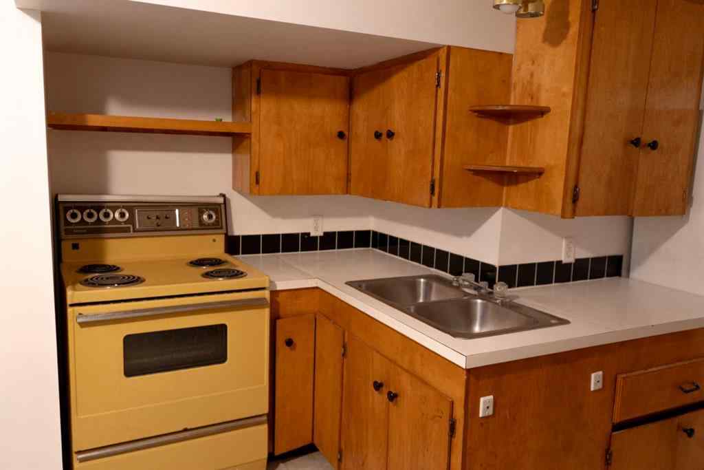 MLS® A2256796 - 1614 5a Avenue N in Westminster Lethbridge, Residential