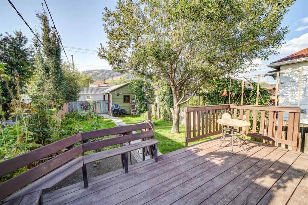 MLS® A2256800 - 12130 22 Avenue  in NONE Blairmore, Residential