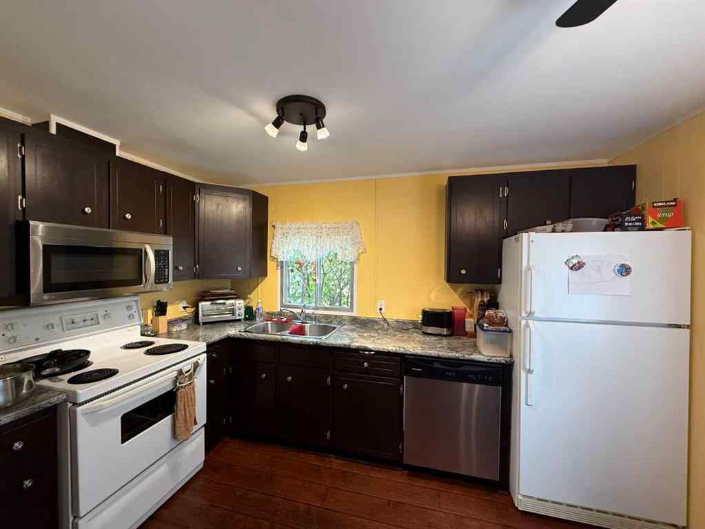 MLS® A2256805 - 5101 49 Avenue  in NONE Berwyn, Residential