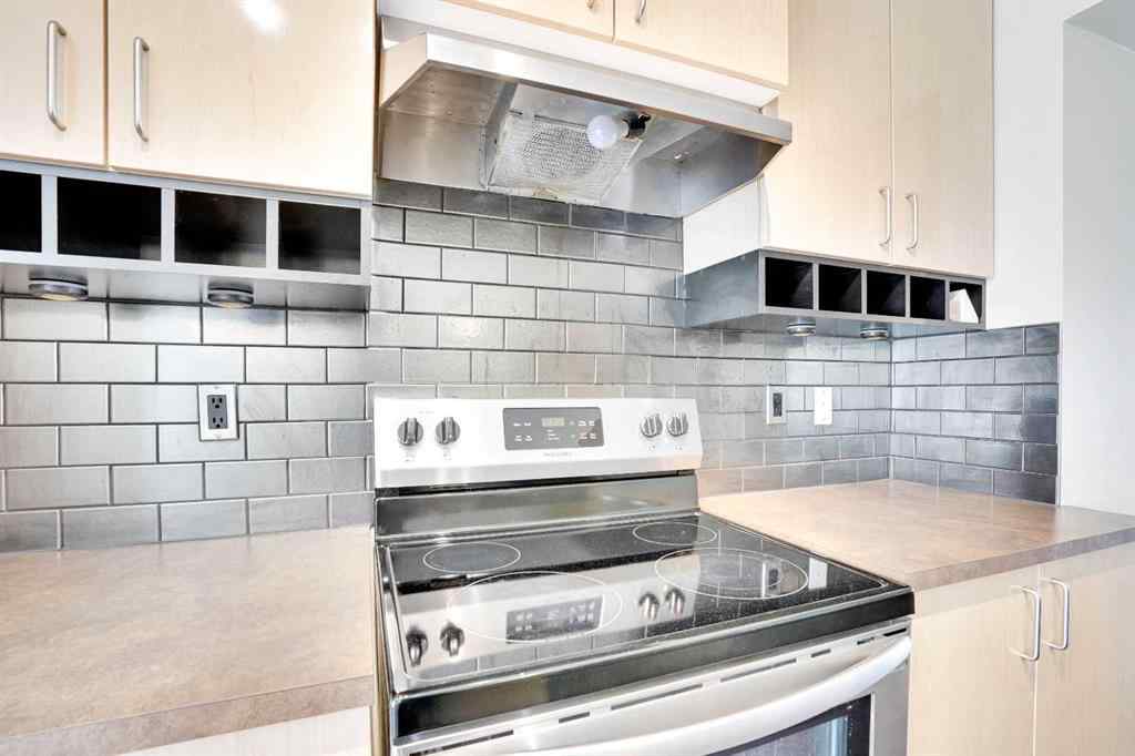 MLS® A2256806 - 3174 New Brighton Gardens SE in New Brighton Calgary, Residential