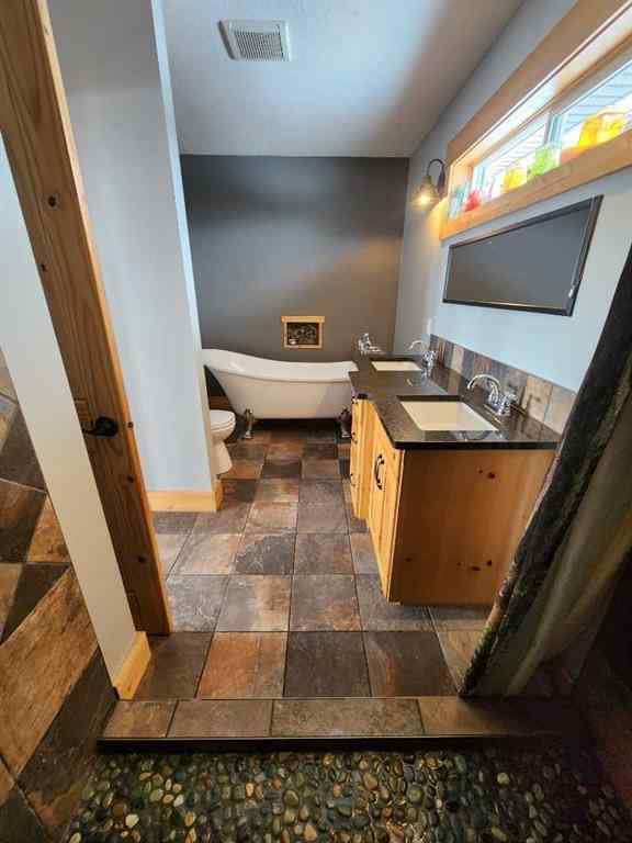 MLS® A2256808 -  40225 RR 19-2   in NONE Rural Stettler No. 6, County of, Residential