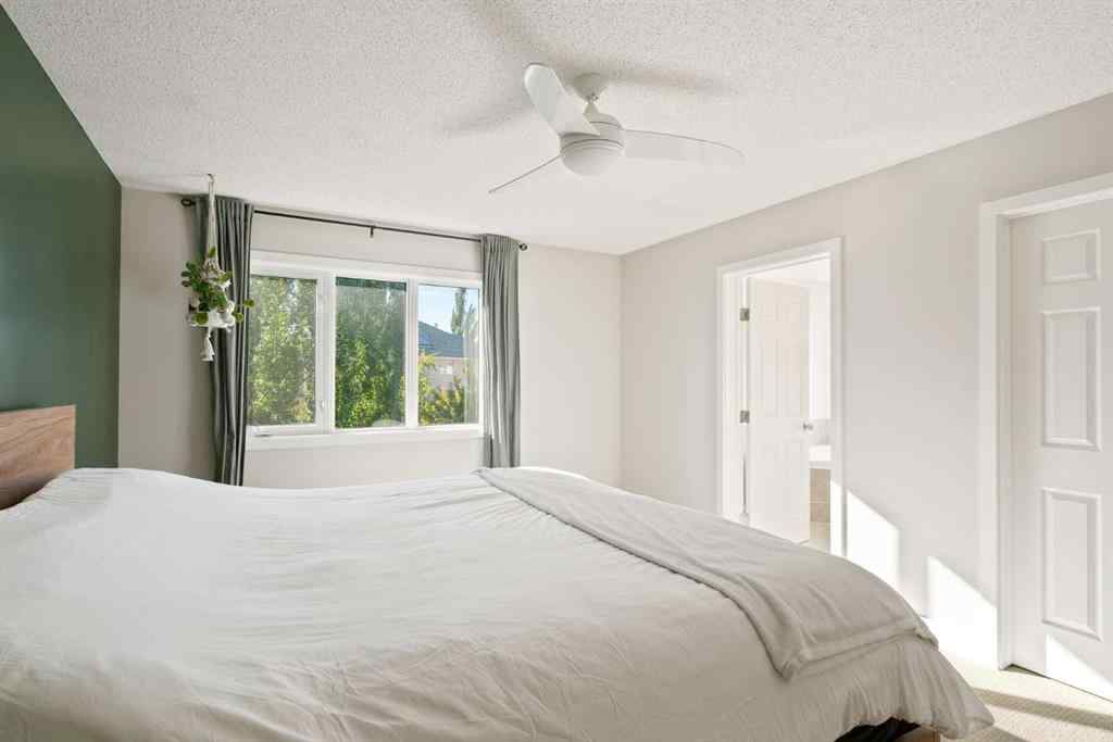 MLS® A2256813 - 45 Mt Douglas Close SE in McKenzie Lake Calgary, Residential