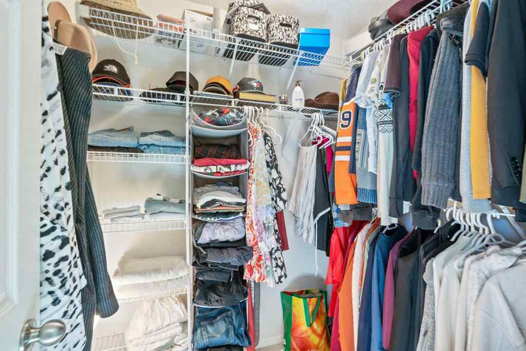 MLS® A2256813 - 45 Mt Douglas Close SE in McKenzie Lake Calgary, Residential