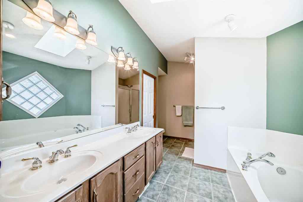MLS® A2256821 - 41 Covette Bay NE in Coventry Hills Calgary, Residential