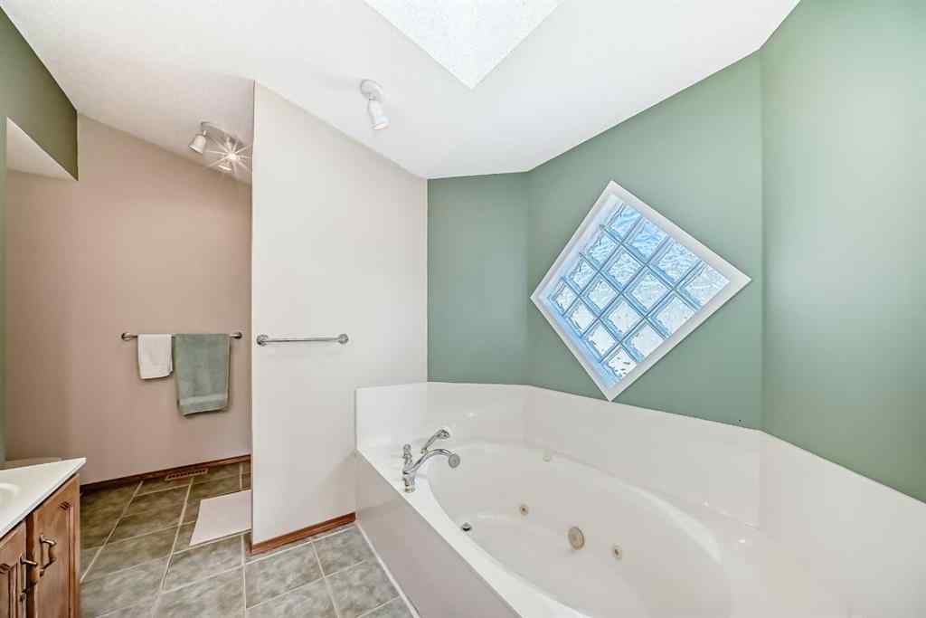 MLS® A2256821 - 41 Covette Bay NE in Coventry Hills Calgary, Residential