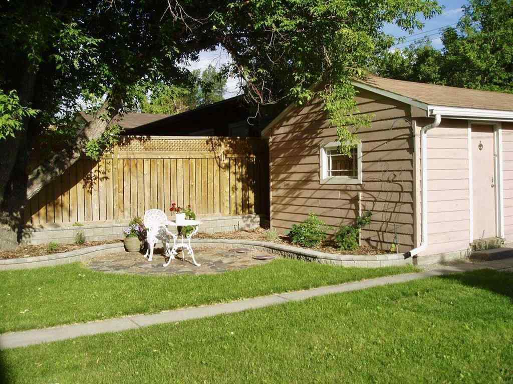 MLS® A2256822 - 2235 29 Avenue SW in Richmond Calgary, Residential