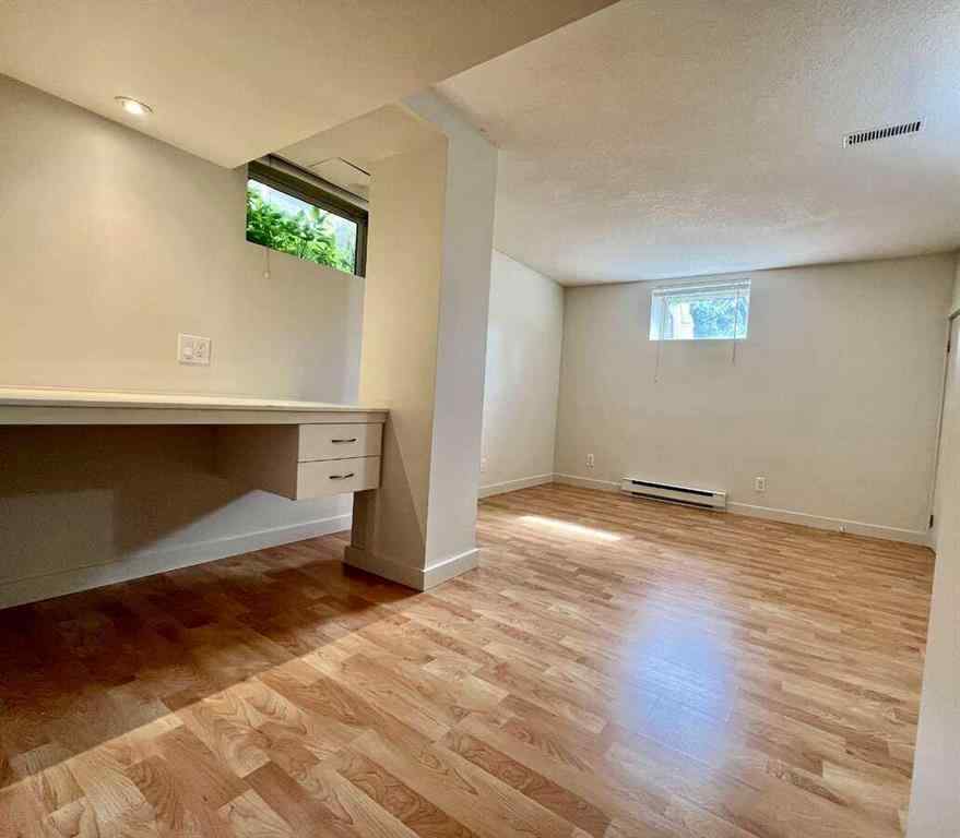 MLS® A2256822 - 2235 29 Avenue SW in Richmond Calgary, Residential