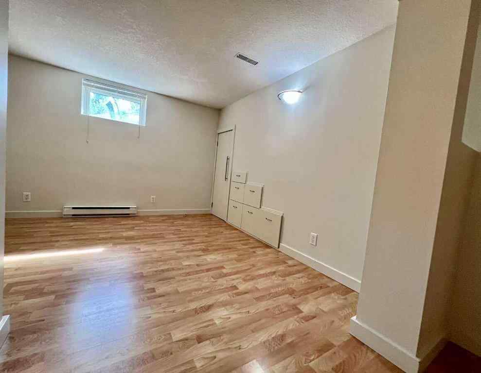 MLS® A2256822 - 2235 29 Avenue SW in Richmond Calgary, Residential