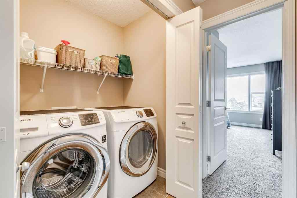MLS® A2256823 - 399 Hillcrest Circle SW in Hillcrest Airdrie, Residential