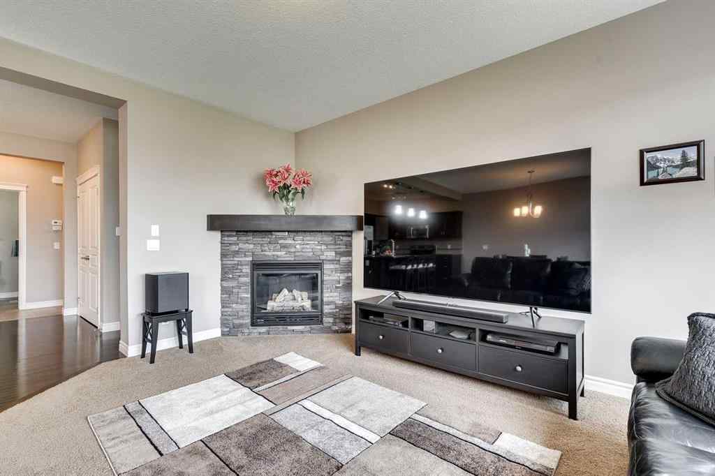 MLS® A2256823 - 399 Hillcrest Circle SW in Hillcrest Airdrie, Residential