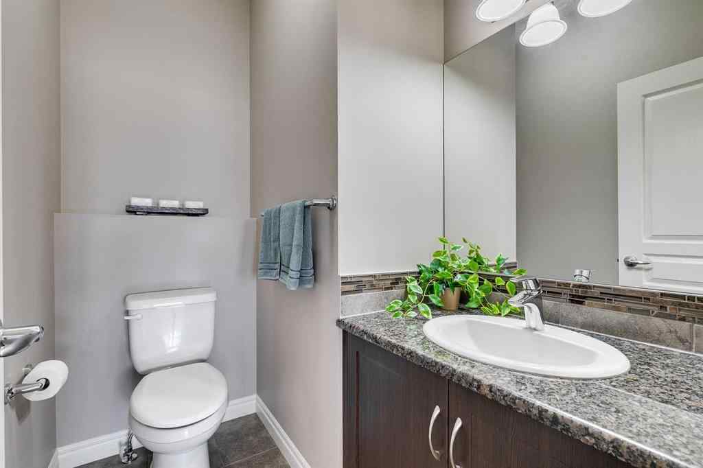 MLS® A2256823 - 399 Hillcrest Circle SW in Hillcrest Airdrie, Residential