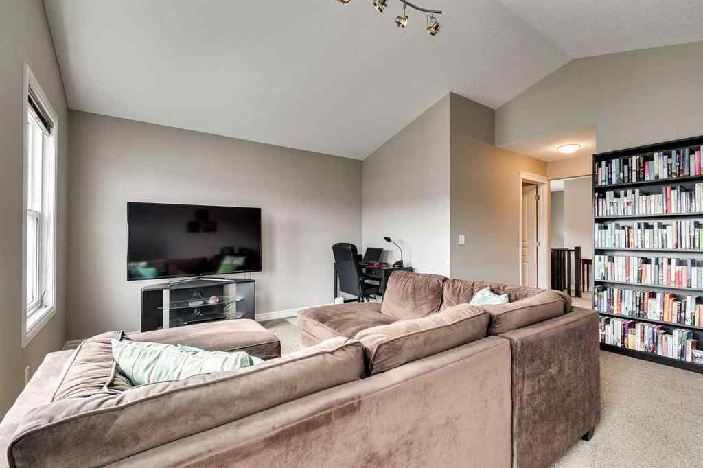 MLS® A2256823 - 399 Hillcrest Circle SW in Hillcrest Airdrie, Residential