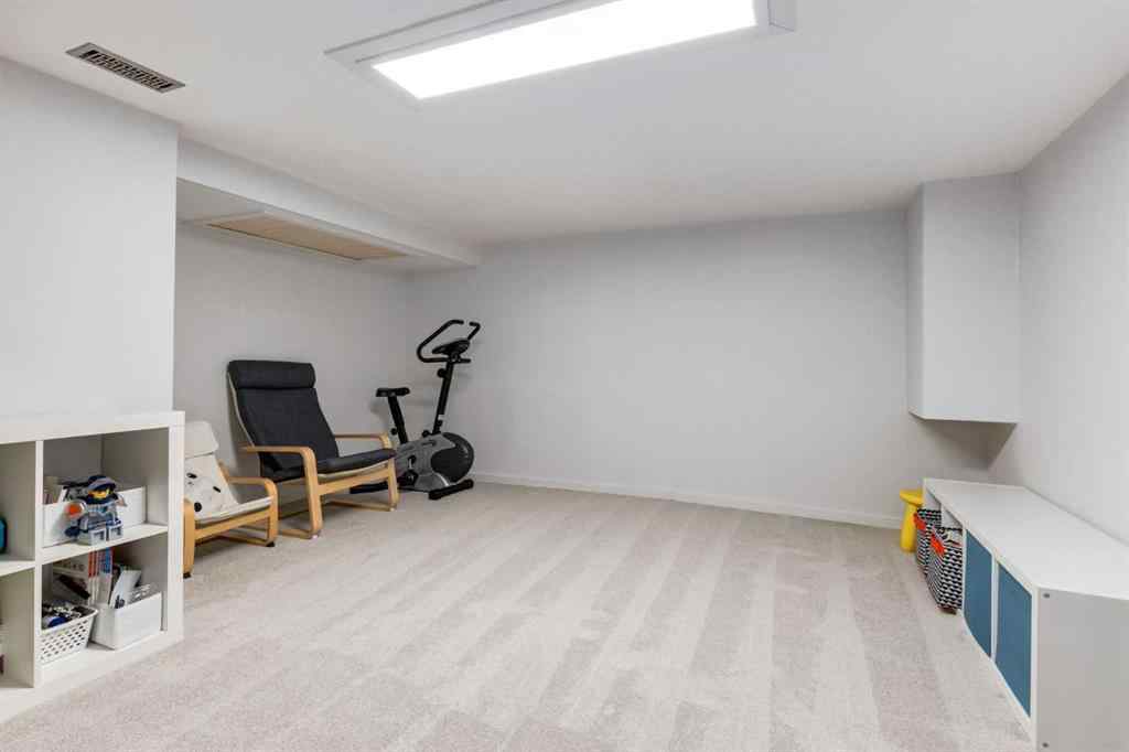 MLS® A2256825 - Unit #4 1111 Canterbury Drive SW in Canyon Meadows Calgary, Residential