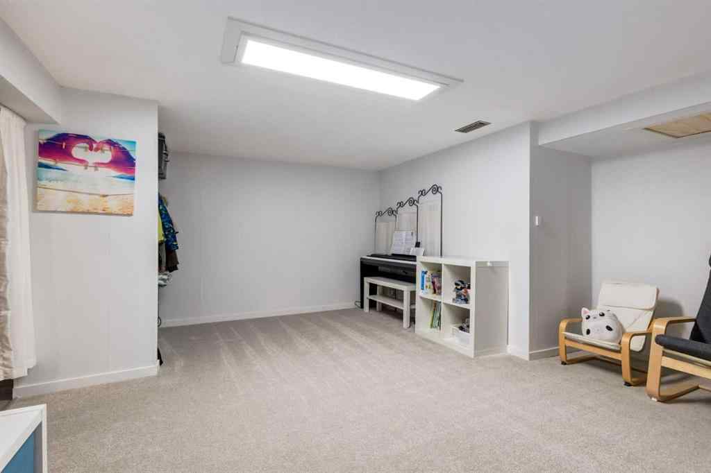 MLS® A2256825 - Unit #4 1111 Canterbury Drive SW in Canyon Meadows Calgary, Residential