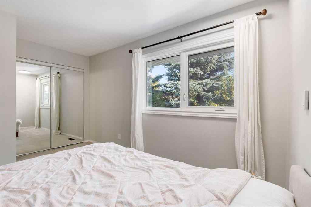 MLS® A2256825 - Unit #4 1111 Canterbury Drive SW in Canyon Meadows Calgary, Residential