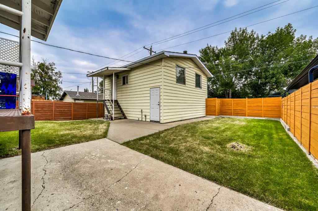 MLS® A2256826 - 3616 28 Street SE in Dover Calgary, Residential