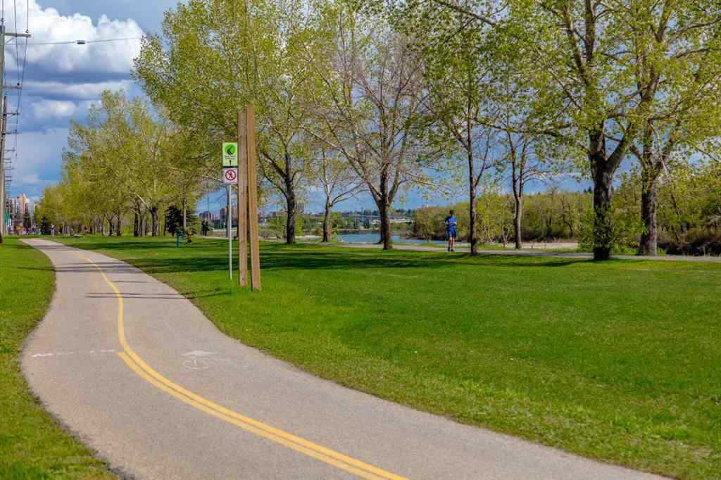 MLS® A2256827 - 20 Point Mckay Court NW in Point McKay Calgary, Residential