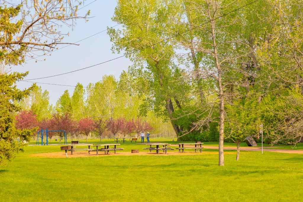 MLS® A2256827 - 20 Point Mckay Court NW in Point McKay Calgary, Residential