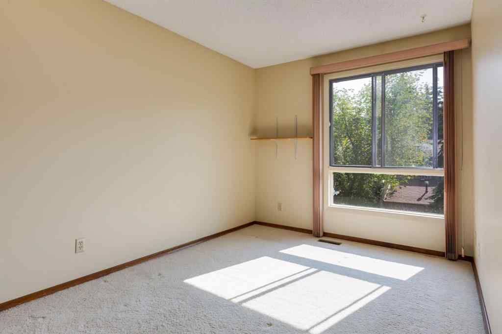 MLS® A2256827 - 20 Point Mckay Court NW in Point McKay Calgary, Residential