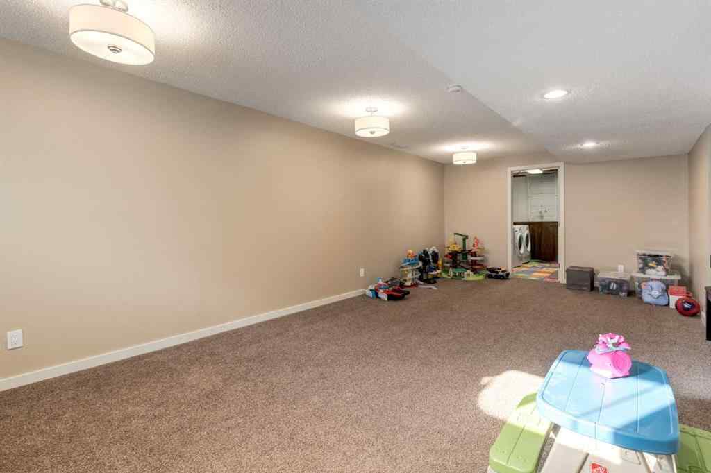 MLS® A2256828 - 152 New Brighton Grove SE in New Brighton Calgary, Residential